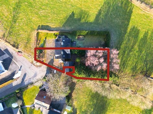 OPTION: Naturnahes Wohnen in Manderfeld - Doppelhaushälfte mit Garten zu verkaufen!