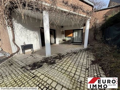 Architektonisches Statement in Form einer exklusiven Villa mit modernisiertem XXL-Wohnerlebnis in unverbaubarer Waldrandlage