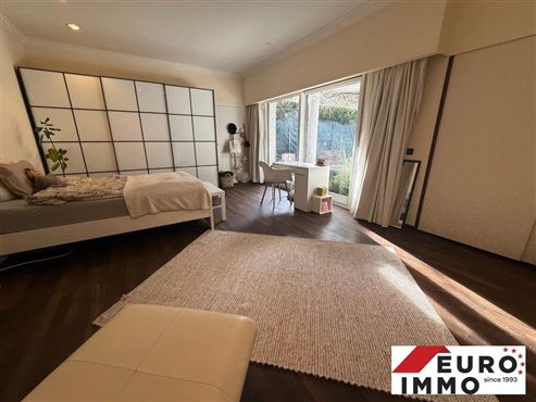 Architektonisches Statement in Form einer exklusiven Villa mit modernisiertem XXL-Wohnerlebnis in unverbaubarer Waldrandlage