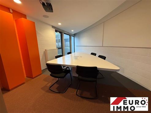 Polyvalentes Industriegebäude mit Büros, Lager/Werkstatt im Herzen des East Belgium Park – Strategische Sichtbarkeit und optimale Erreichbarkeit