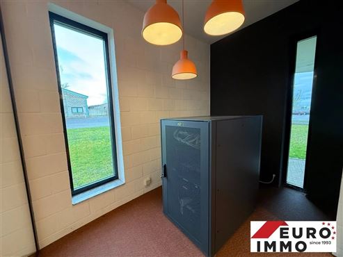 Polyvalentes Industriegebäude mit Büros, Lager/Werkstatt im Herzen des East Belgium Park – Strategische Sichtbarkeit und optimale Erreichbarkeit