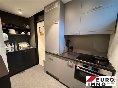 Polyvalentes Industriegebäude mit Büros, Lager/Werkstatt im Herzen des East Belgium Park – Strategische Sichtbarkeit und optimale Erreichbarkeit