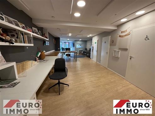 Mittendrin im Geschehen – Moderne, vollständig renovierte Gewerbefläche mit zwei Haupteingängen im Herzen von Eupen