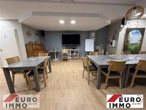 Mittendrin im Geschehen – Moderne, vollständig renovierte Gewerbefläche mit zwei Haupteingängen im Herzen von Eupen
