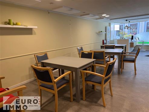 Mittendrin im Geschehen – Moderne, vollständig renovierte Gewerbefläche mit zwei Haupteingängen im Herzen von Eupen