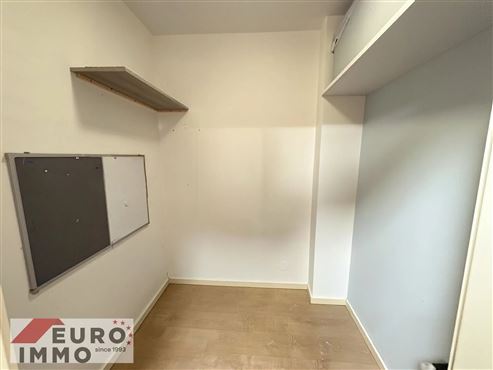 Mittendrin im Geschehen – Moderne, vollständig renovierte Gewerbefläche mit zwei Haupteingängen im Herzen von Eupen