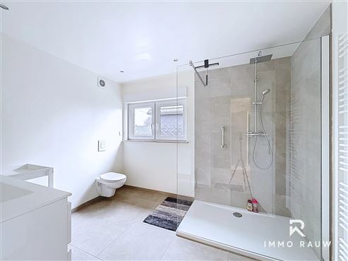 Großzügiges Wohnhaus in ruhiger Lage von Nidrum zu verkaufen!