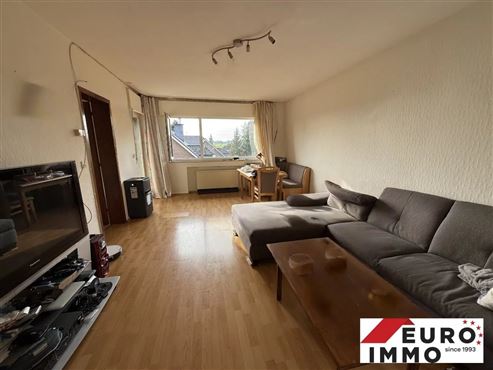 Ideales Investitionsobjekt oder für die Eigennutzung : Etagenwohnung mit Balkon und Garage in ruhiger und grüner Grenzlage