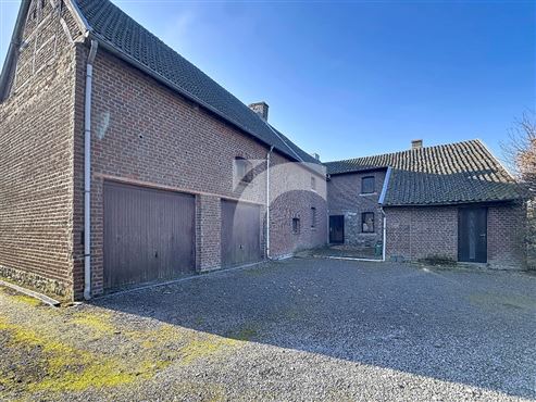 Bauernhaus mit Wiese - MONTZEN