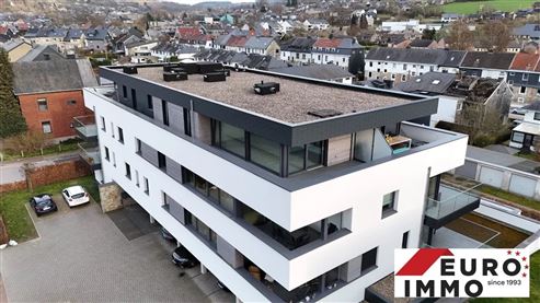 Penthouse exclusif & élégant au cœur de Malmedy – confort moderne, terrasse panoramique et parking intérieur