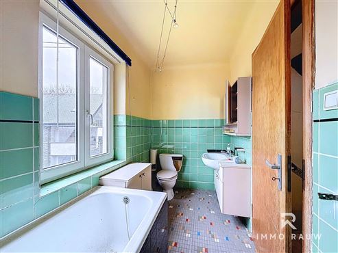 OPTION: Besondere Immobilienkombination mit großem Entwicklungspotenzial im Herzen von Burg-Reuland!