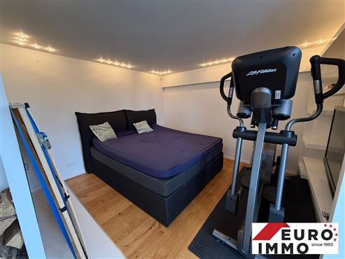 Exklusivität & Luxus an der Grenze in ruhigem und naturnahem Umfeld – Ein-Schlafzimmer-Wohnung mit Sauna, Terrasse und hochwertiger Einbauküche