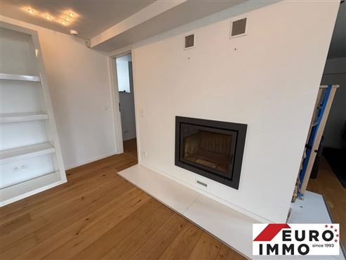 Exklusivität & Luxus an der Grenze in ruhigem und naturnahem Umfeld – Ein-Schlafzimmer-Wohnung mit Sauna, Terrasse und hochwertiger Einbauküche