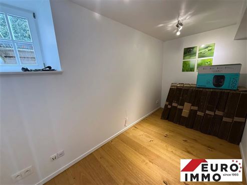 Exklusivität & Luxus an der Grenze in ruhigem und naturnahem Umfeld – Ein-Schlafzimmer-Wohnung mit Sauna, Terrasse und hochwertiger Einbauküche