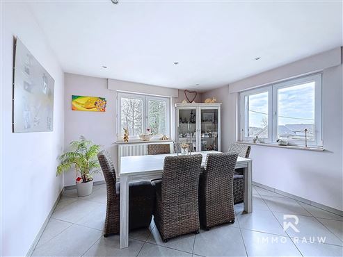 Attraktives Wohnhaus mit großem Garten in ruhiger Lage von Elsenborn zu verkaufen!