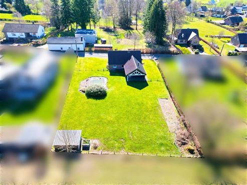 Attraktives Wohnhaus mit großem Garten in ruhiger Lage von Elsenborn zu verkaufen!