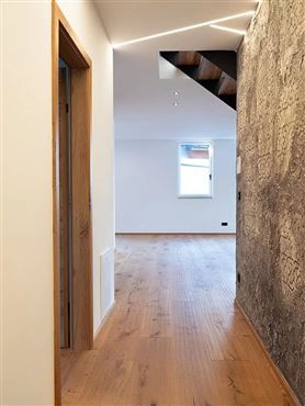 Exklusives Wohnen in den Alpen:  Premium- Duplex- Penthouse mit zwei Terrassen inkl. Bergblick in Bestlage von Wattens ( Tirol-Österreich)