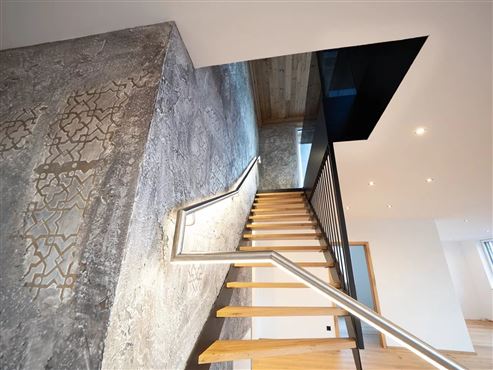 Exklusives Wohnen in den Alpen:  Premium- Duplex- Penthouse mit zwei Terrassen inkl. Bergblick in Bestlage von Wattens ( Tirol-Österreich)