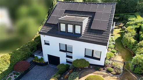 Raeren – Gepflegtes Einfamilienhaus mit traumhaftem Garten, Teich und viel Privatsphäre