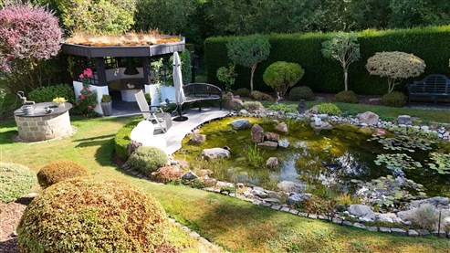 Raeren – Gepflegtes Einfamilienhaus mit traumhaftem Garten, Teich und viel Privatsphäre