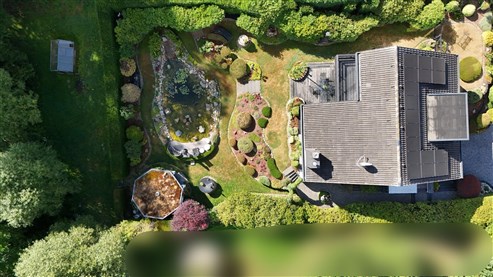 Raeren – Gepflegtes Einfamilienhaus mit traumhaftem Garten, Teich und viel Privatsphäre