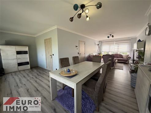 Frisch renovierte Doppelhaushälfte in gesuchter Wohnlage : ruhig, grün und familienfreundlich mit direktem Naturanschluss