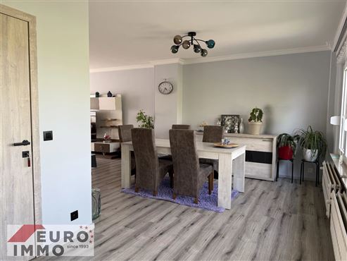 Frisch renovierte Doppelhaushälfte in gesuchter Wohnlage : ruhig, grün und familienfreundlich mit direktem Naturanschluss