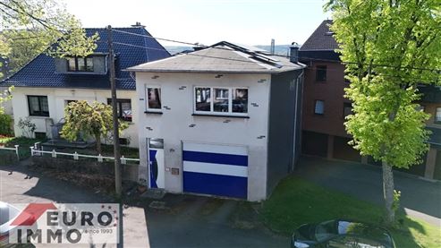 Leibrente & Liebhaberimmobilie – Ein Haus wie ein Kunstwerk, geprägt von Charakter  und Kreativität, mit Außenpool und einzigartigem Panoramablick