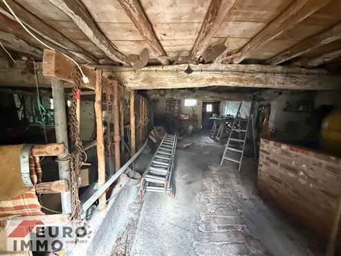 Ein Ort voller Charme & Möglichkeiten: Hofensemble mit bewohnbarem Bauernhaus, ausbaubaren Stallungen und optionalem Baugrundstück mit beeindruckendem Entwicklungspotenzial und Nutzungsmöglichkeiten