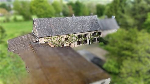 Ein Ort voller Charme & Möglichkeiten: Hofensemble mit bewohnbarem Bauernhaus, ausbaubaren Stallungen und mit beeindruckendem Entwicklungspotenzial und Nutzungsmöglichkeiten