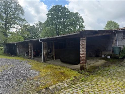 Ein Ort voller Charme & Möglichkeiten: Hofensemble mit bewohnbarem Bauernhaus, ausbaubaren Stallungen und mit beeindruckendem Entwicklungspotenzial und Nutzungsmöglichkeiten
