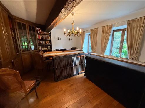Ein Ort voller Charme & Möglichkeiten: Hofensemble mit bewohnbarem Bauernhaus, ausbaubaren Stallungen und mit beeindruckendem Entwicklungspotenzial und Nutzungsmöglichkeiten