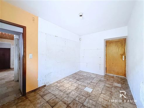 Ehemaliges Bauernhaus in Lascheid zu verkaufen -  ruhig, naturnah und voller Möglichkeiten!