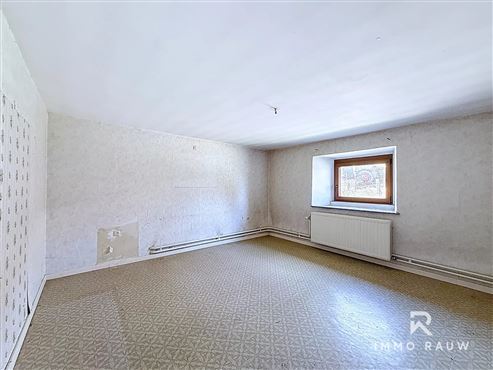 Ehemaliges Bauernhaus in Lascheid zu verkaufen -  ruhig, naturnah und voller Möglichkeiten!