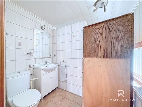 Ehemaliges Bauernhaus in Lascheid zu verkaufen -  ruhig, naturnah und voller Möglichkeiten!