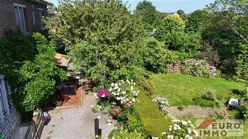 Eine Immobilie zum Verlieben! Beeindruckende Villa mit bürgerlichem Charme, vielfältigem Potenzial, großzügigen Raumvolumen und herrlich angelegtem Garten mit unverbaubarem Weitblick