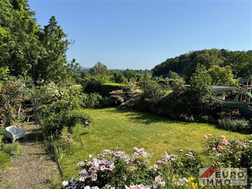Eine Immobilie zum Verlieben! Beeindruckende Villa mit bürgerlichem Charme, vielfältigem Potenzial, großzügigen Raumvolumen und herrlich angelegtem Garten mit unverbaubarem Weitblick
