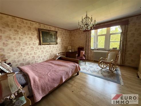 Eine Immobilie zum Verlieben! Beeindruckende Villa mit bürgerlichem Charme, vielfältigem Potenzial, großzügigen Raumvolumen und herrlich angelegtem Garten mit unverbaubarem Weitblick