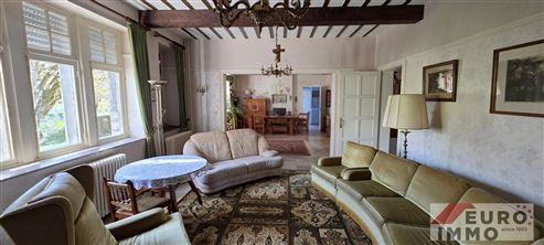 Eine Immobilie zum Verlieben! Beeindruckende Villa mit bürgerlichem Charme, vielfältigem Potenzial, großzügigen Raumvolumen und herrlich angelegtem Garten mit unverbaubarem Weitblick