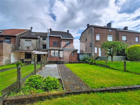 Haus mit 3 Fassaden - HERBESTHAL