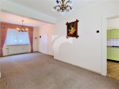 Haus mit 3 Fassaden - HERBESTHAL
