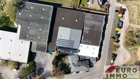 Vielseitig nutzbare Lagerhalle mit 2 Laderampen in optimal angebundener Lage nahe der deutschen Grenze