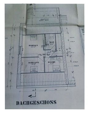 Charaktervolles Bruchsteinhaus mit drei Wohneinheiten inkl. Garagen, Terrassen und Garten: vielseitige Immobilie für Investoren oder zur Eigennutzung!