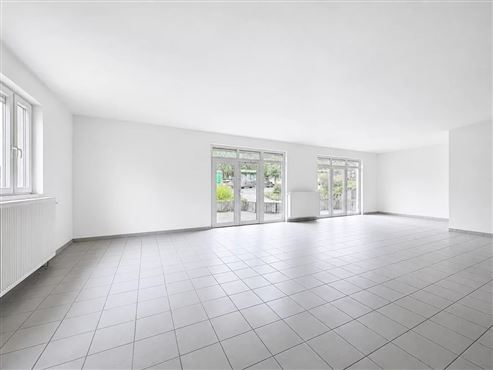Attraktive Gewerbefläche in toller Lage von St. Vith – vielseitig nutzbar mit Terrasse, Garage und großzügigen Flächen
