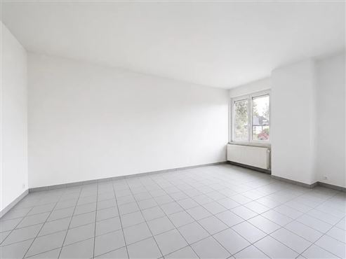 Attraktive Gewerbefläche in toller Lage von St. Vith – vielseitig nutzbar mit Terrasse, Garage und großzügigen Flächen