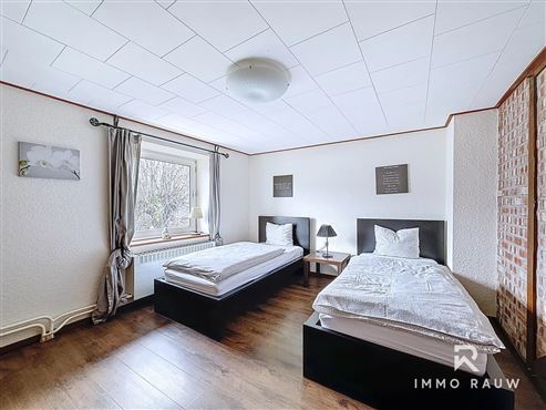 Exklusives Anwesen mit 3 Einheiten - Wohnhaus mit 2 Ferienunterkünften auf großzügigem Grundstück!