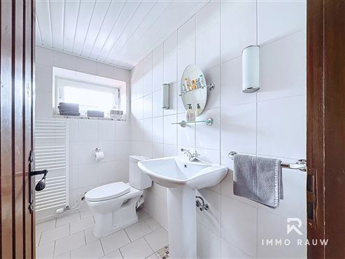 Exklusives Anwesen mit 3 Einheiten - Wohnhaus mit 2 Ferienunterkünften auf großzügigem Grundstück!