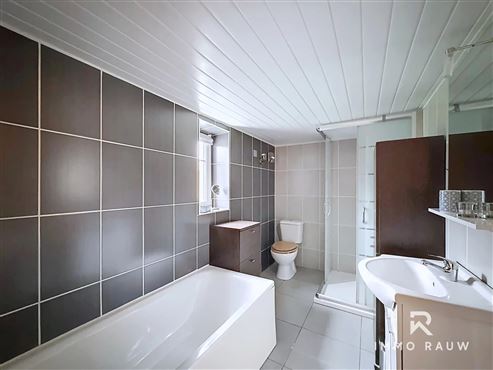 Exklusives Anwesen mit 3 Einheiten - Wohnhaus mit 2 Ferienunterkünften auf großzügigem Grundstück!