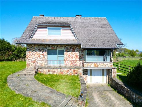 Attraktives Wohnhaus in ruhiger Lage von Hinderhausen zu verkaufen!