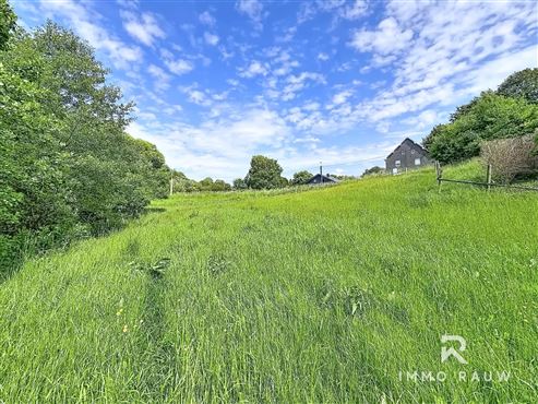 Sonniges Baugrundstück in naturnaher Lage von Wirtzfeld zu verkaufen!